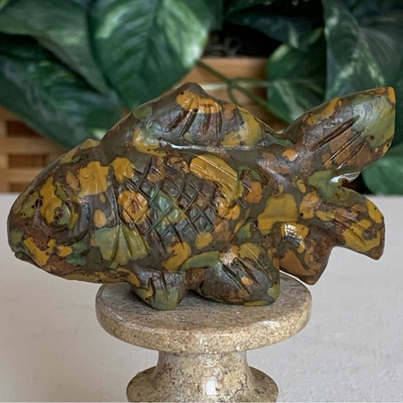 Ajooba Fruit Jasper Goldfish Carving Stone Fish Figurine Carved Animal Pet 3.25" - Picture 14 of 16